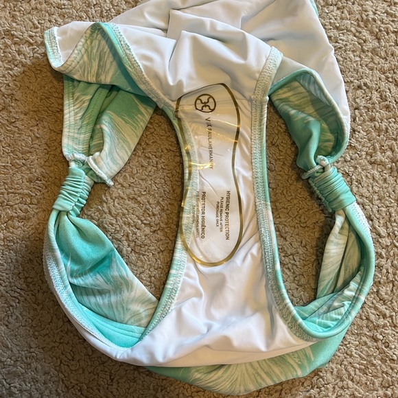 Bathing suit - Picture 4 of 7